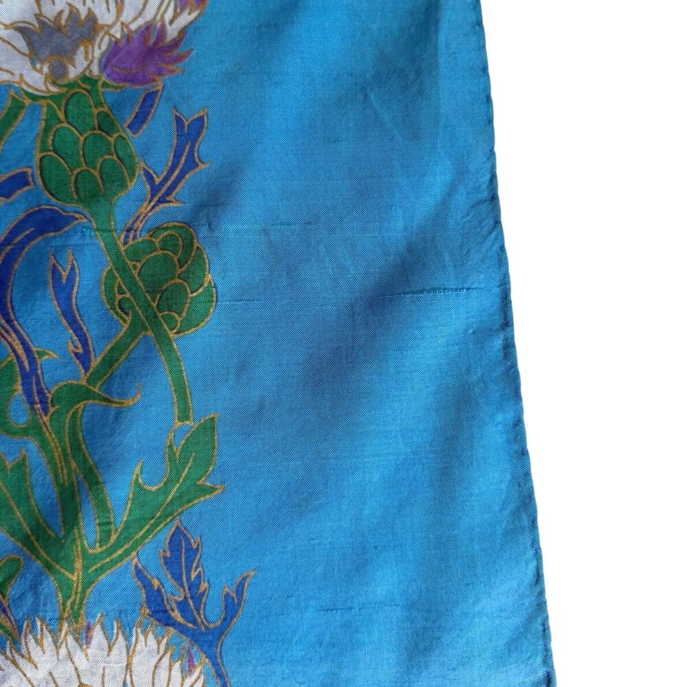 Vintage 100% Thai silk blue floral scarf made in Thailand 35.5”x34” - Picture 5 of 10